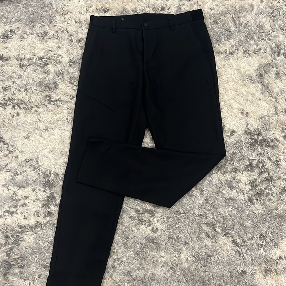 Men’s black ZARA dress pant